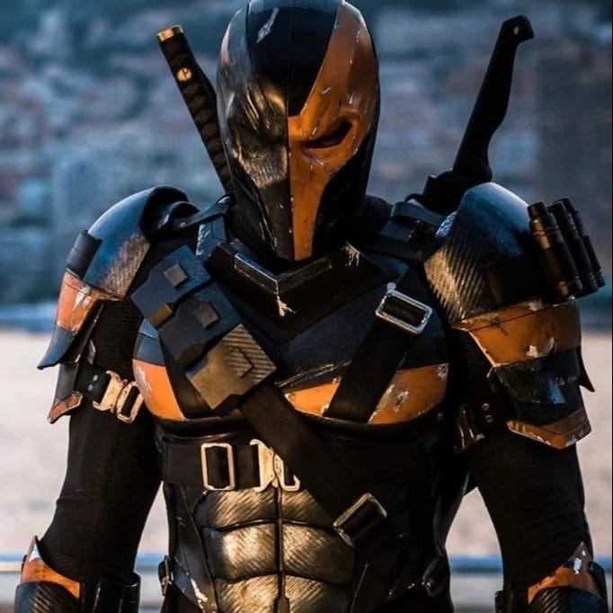 Deathstroke costume online